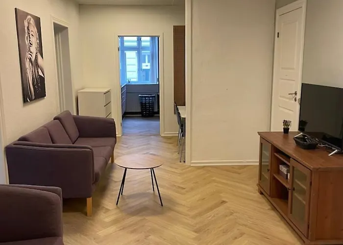 Apartament 7-bedroom With 2x Private Parking *